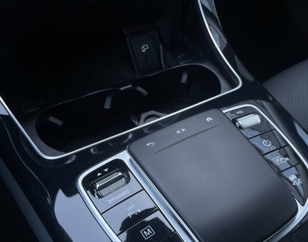 Mercedes-Benz GLC SUV 300De 4MATIC Plug-IN Hybrid VIRTUAL WEBASTO BURMESTER FULL LED A/T