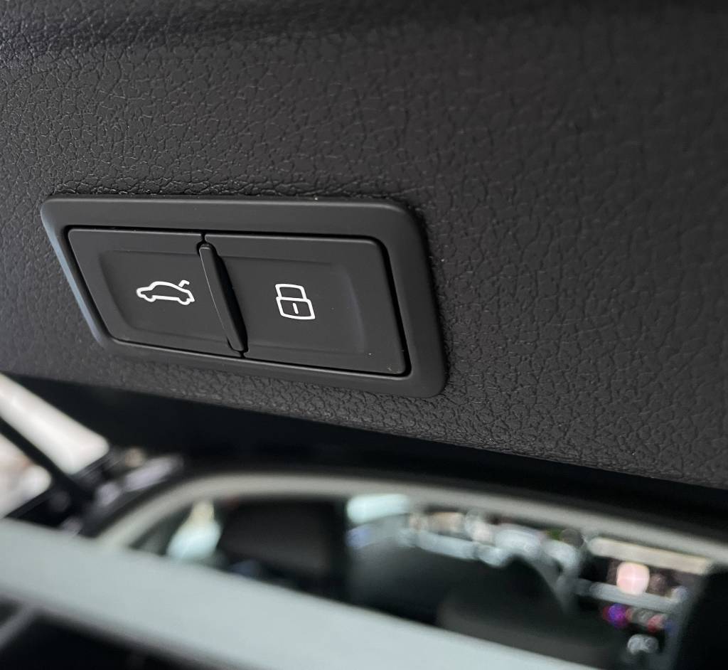 Audi Q3 Sportback 40TFSI Quattro S-LINE MATRIX LED PANORAMA RADAR /VOZIDLO V ZÁRUKE/