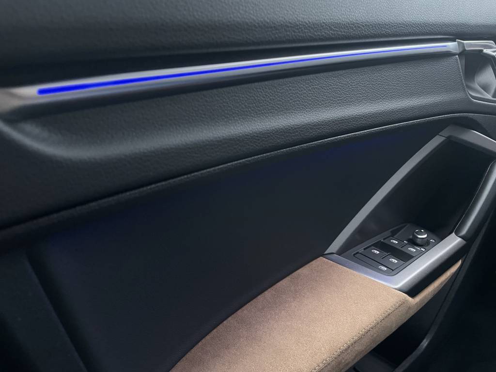 Audi Q3 Sportback 40TFSI Quattro S-LINE MATRIX LED PANORAMA RADAR /VOZIDLO V ZÁRUKE/