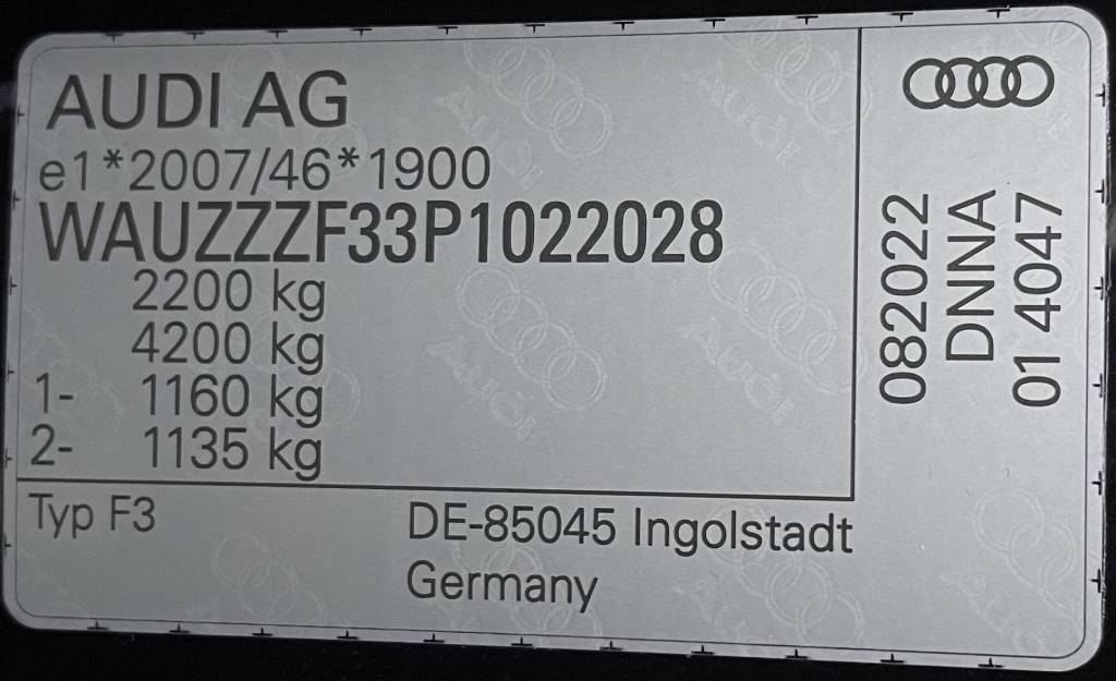 Audi Q3 Sportback 40TFSI Quattro S-LINE MATRIX LED PANORAMA RADAR /VOZIDLO V ZÁRUKE/