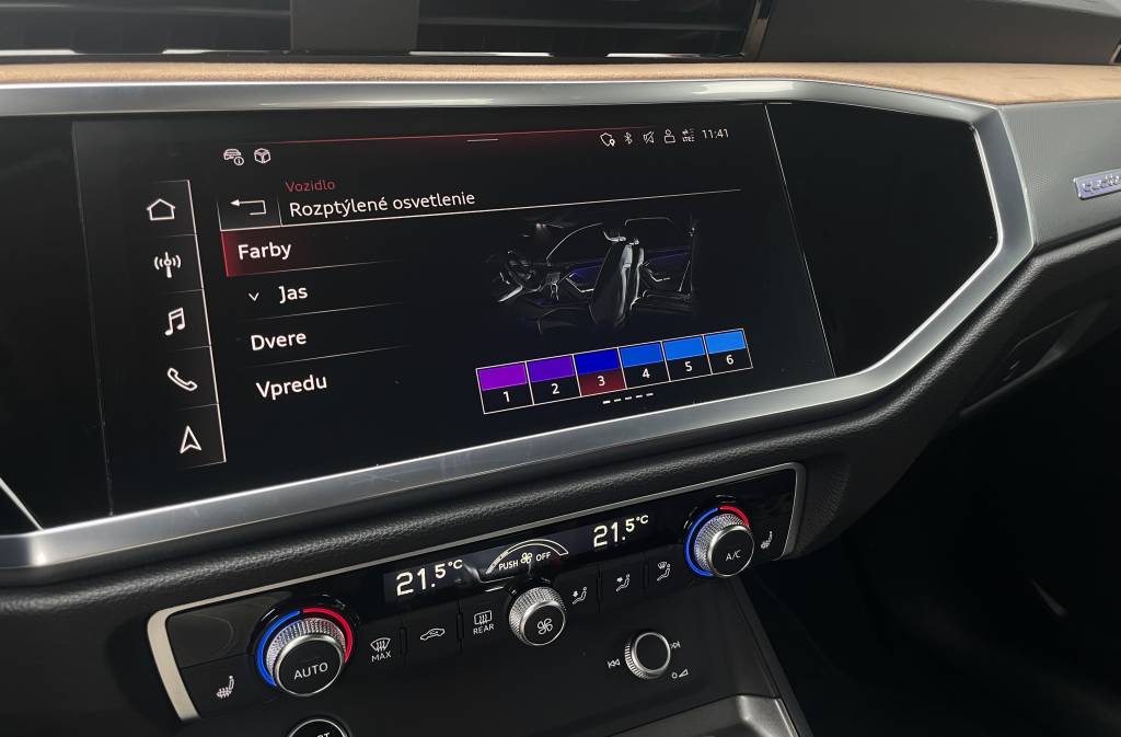 Audi Q3 Sportback 40TFSI Quattro S-LINE MATRIX LED PANORAMA RADAR /VOZIDLO V ZÁRUKE/