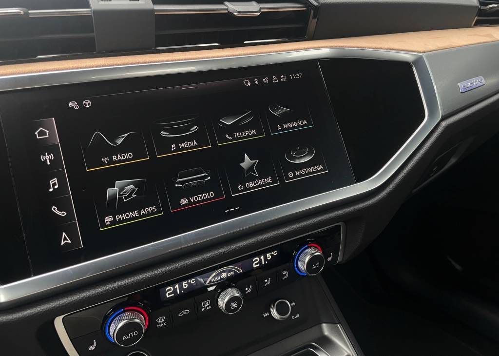 Audi Q3 Sportback 40TFSI Quattro S-LINE MATRIX LED PANORAMA RADAR /VOZIDLO V ZÁRUKE/