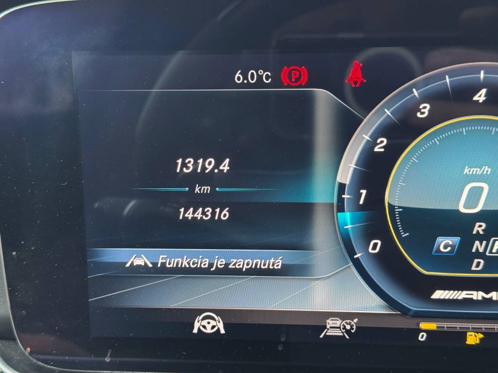 Mercedes-Benz E trieda Kombi AMG E63S 4MATIC+ 612 KONÍ KARBON/KERAMIKA BRZDY DESIGNO KARBON PACKET