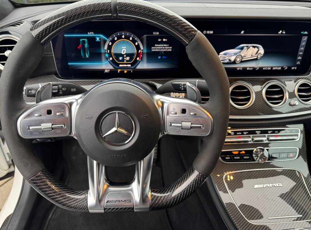 Mercedes-Benz E trieda Kombi AMG E63S 4MATIC+ 612 KONÍ KARBON/KERAMIKA BRZDY DESIGNO KARBON PACKET