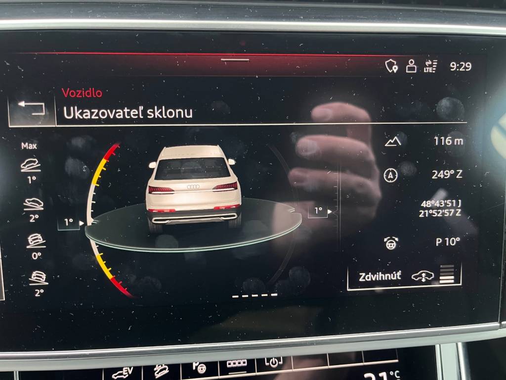 Audi Q7 55 3.0 TFSIe PHEV Quattro 381PS 3xS-LINE MATRIX LED RADAR VZDUCH BANG OLUFSEN