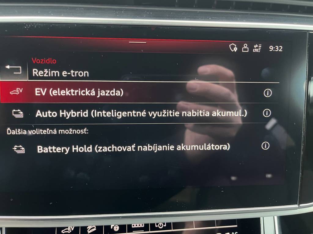 Audi Q7 55 3.0 TFSIe PHEV Quattro 381PS 3xS-LINE MATRIX LED RADAR VZDUCH BANG OLUFSEN