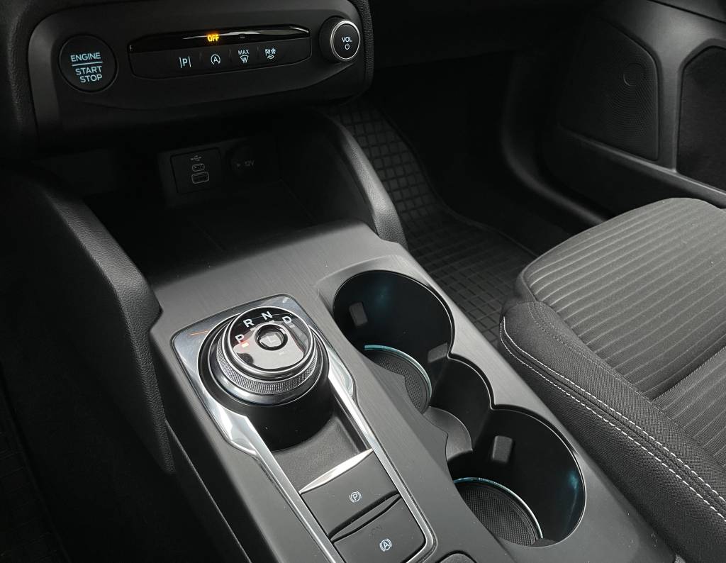 Ford Focus Kombi 1.5 TDCi EcoBlue FULL LED KAMERA ŤAŽNÉ A/T