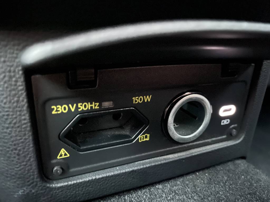 Volkswagen Passat Variant GTE 1.4TSI ACT Plug-In Hybrid MATRIX PANORAMA WEBASTO 360°KAMERA MASÁŽ DSG