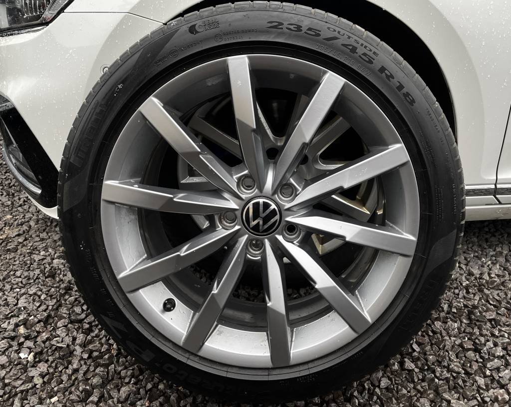 Volkswagen Passat Variant GTE 1.4TSI ACT Plug-In Hybrid MATRIX PANORAMA WEBASTO 360°KAMERA MASÁŽ DSG