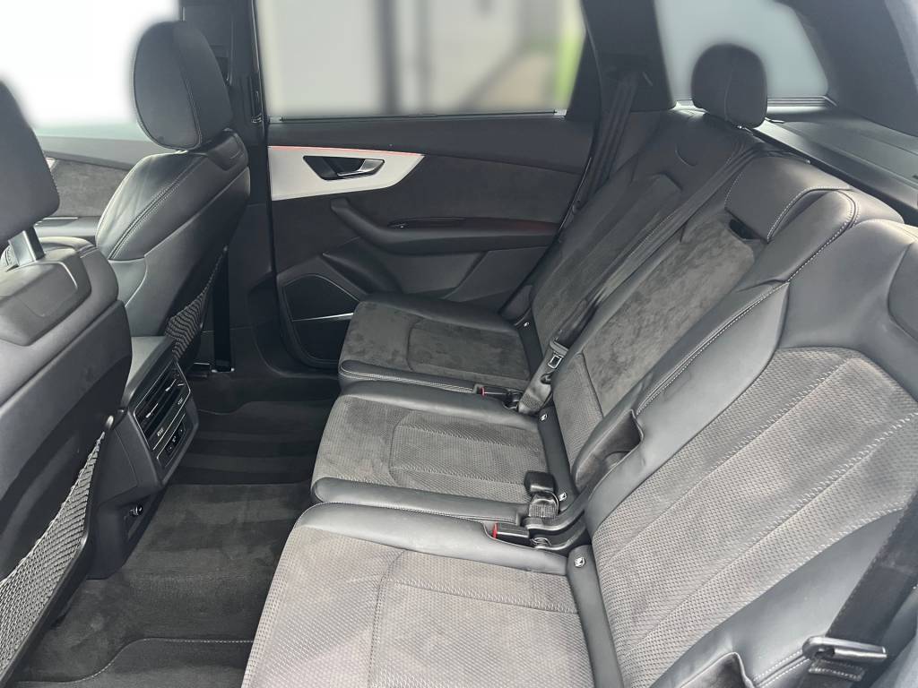 Audi Q7 55 3.0 TFSIe PHEV Quattro 381PS 3xS-LINE MATRIX LED RADAR VZDUCH BANG OLUFSEN