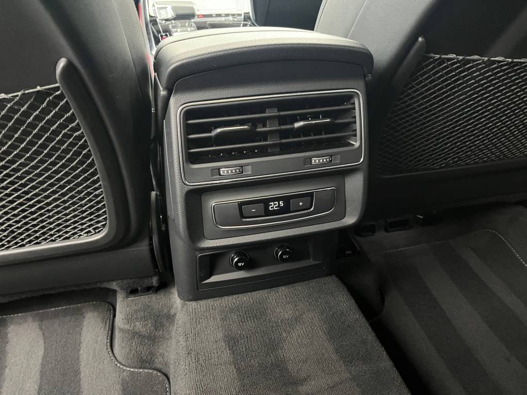 Audi Q7 55 3.0 TFSIe PHEV Quattro 381PS 3xS-LINE MATRIX LED RADAR VZDUCH BANG OLUFSEN