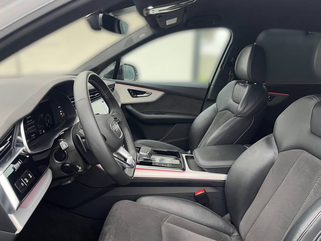 Audi Q7 55 3.0 TFSIe PHEV Quattro 381PS 3xS-LINE MATRIX LED RADAR VZDUCH BANG OLUFSEN