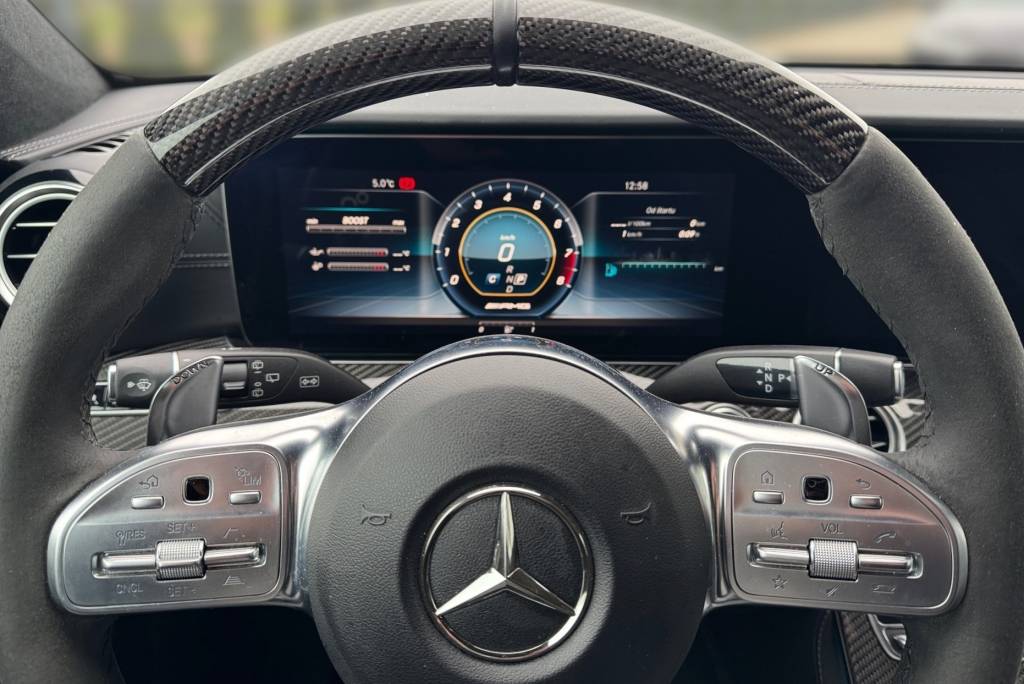 Mercedes-Benz E trieda Kombi AMG E63S 4MATIC+ 612 KONÍ KARBON/KERAMIKA BRZDY DESIGNO KARBON PACKET