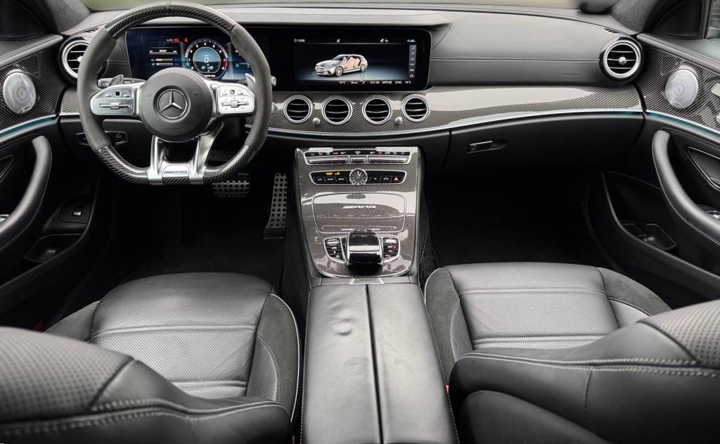 Mercedes-Benz E trieda Kombi AMG E63S 4MATIC+ 612 KONÍ KARBON/KERAMIKA BRZDY DESIGNO KARBON PACKET