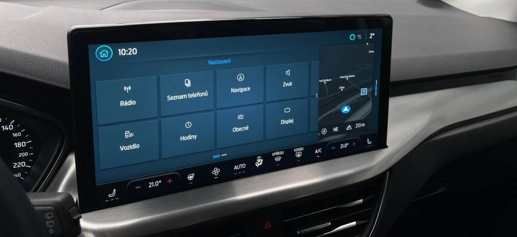 Ford Focus Kombi 1.5 TDCi EcoBlue FULL LED KAMERA ŤAŽNÉ A/T