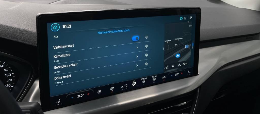 Ford Focus Kombi 1.5 TDCi EcoBlue FULL LED KAMERA ŤAŽNÉ A/T