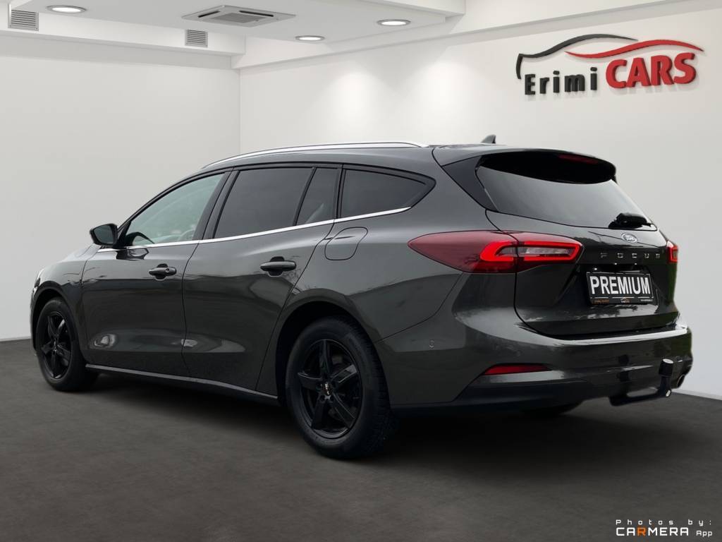 Ford Focus Kombi 1.5 TDCi EcoBlue FULL LED KAMERA ŤAŽNÉ A/T