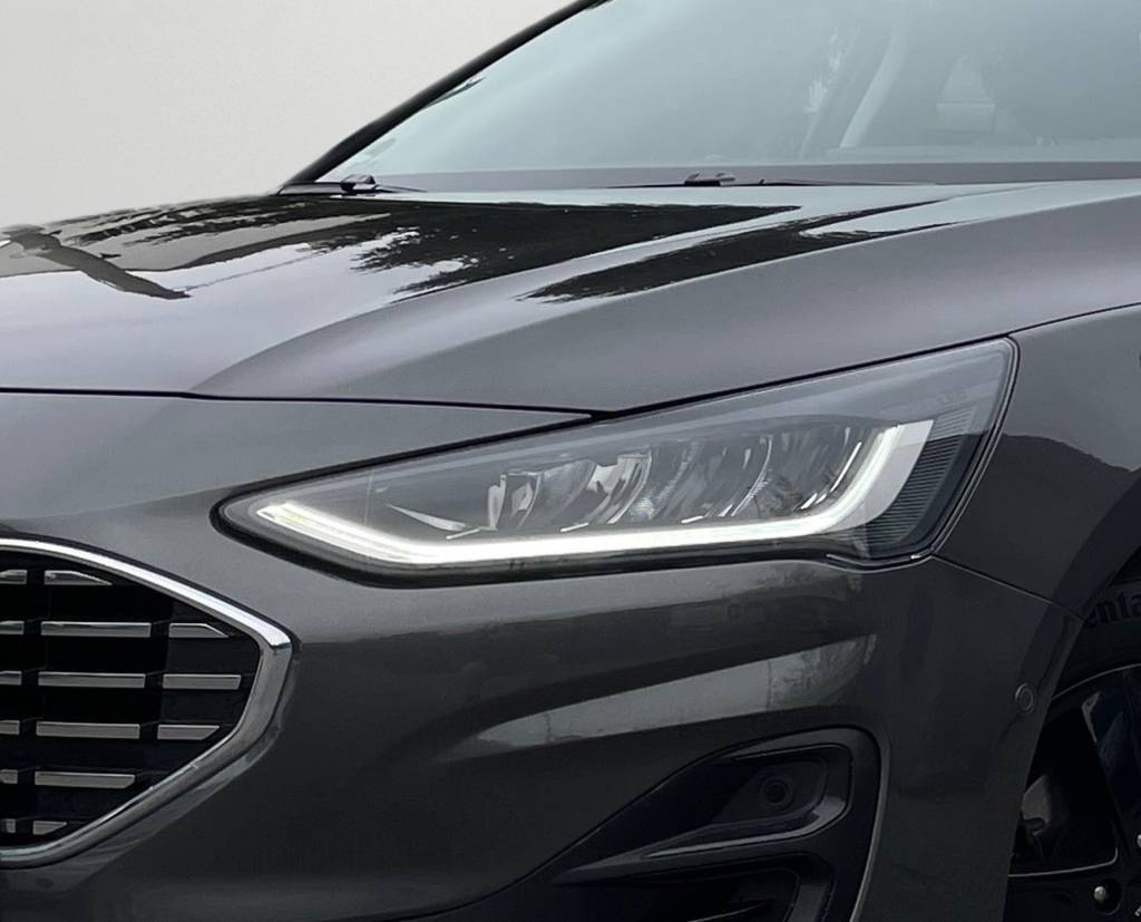 Ford Focus Kombi 1.5 TDCi EcoBlue FULL LED KAMERA ŤAŽNÉ A/T