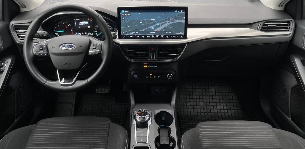 Ford Focus Kombi 1.5 TDCi EcoBlue FULL LED KAMERA ŤAŽNÉ A/T