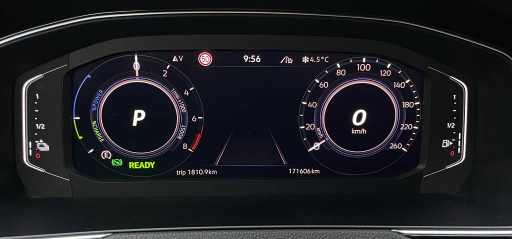 Volkswagen Passat Variant GTE 1.4TSI ACT Plug-In Hybrid MATRIX PANORAMA WEBASTO 360°KAMERA MASÁŽ DSG