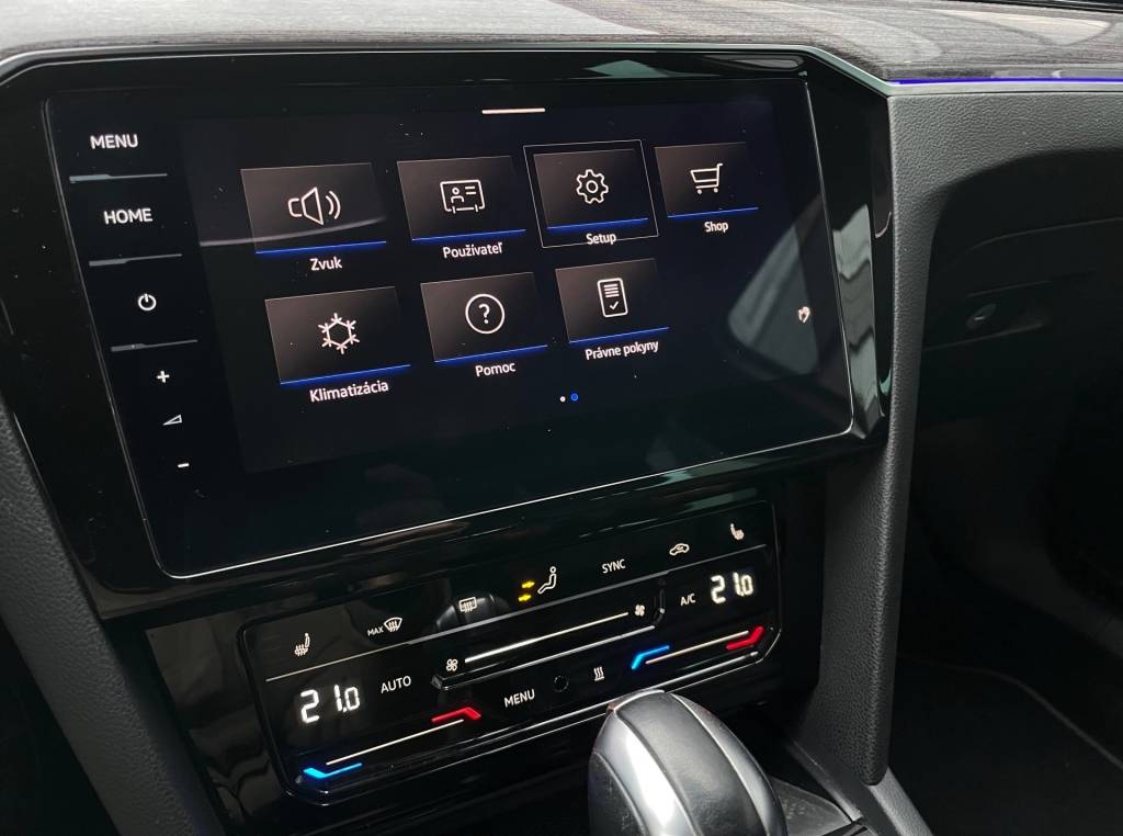 Volkswagen Passat Variant GTE 1.4TSI ACT Plug-In Hybrid MATRIX PANORAMA WEBASTO 360°KAMERA MASÁŽ DSG