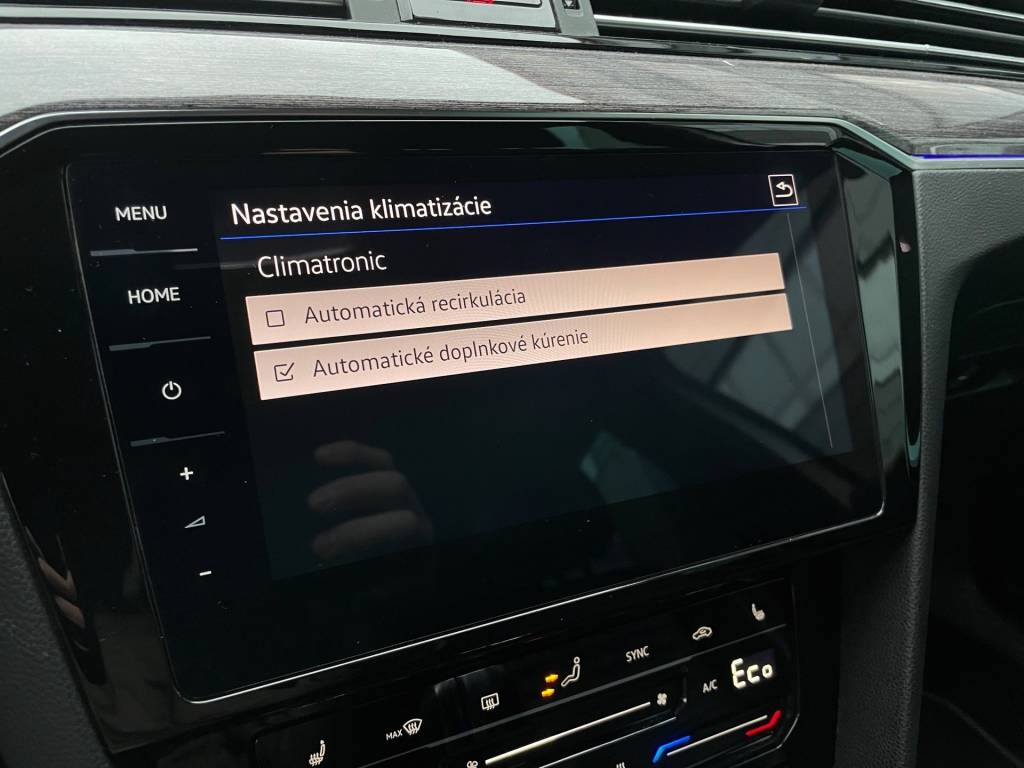 Volkswagen Passat Variant GTE 1.4TSI ACT Plug-In Hybrid MATRIX PANORAMA WEBASTO 360°KAMERA MASÁŽ DSG