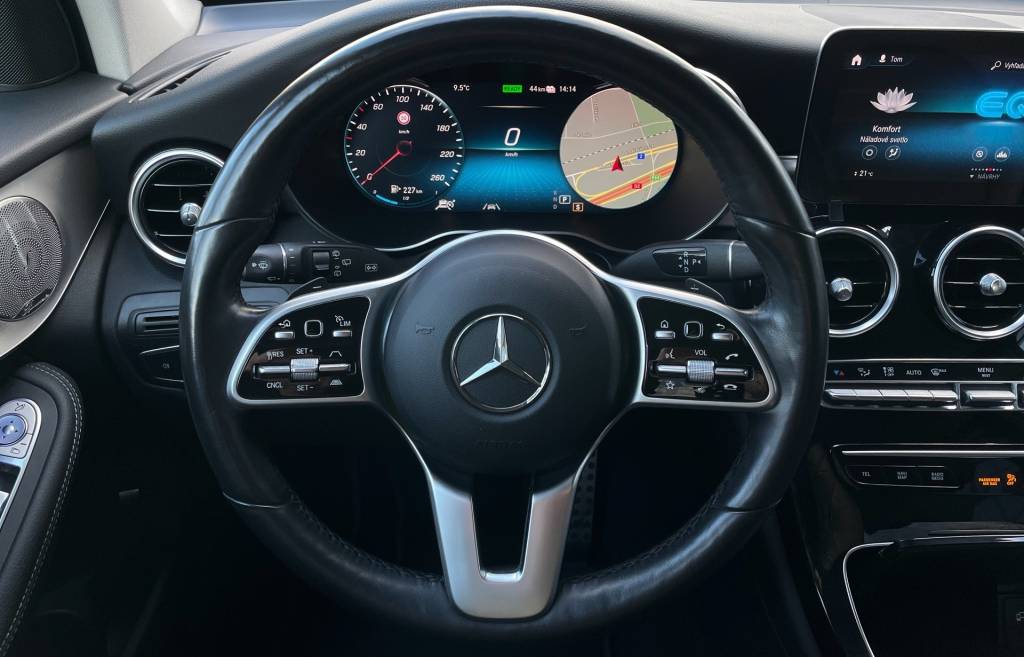Mercedes-Benz GLC SUV 300De 4MATIC AMG-Line Plug-IN Hybrid MULTIBEAM MATRIX 360°KAMERA VIRTUAL WEBASTO