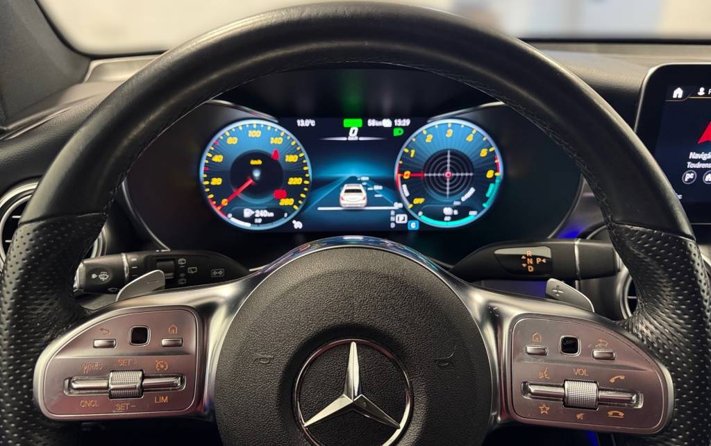 Mercedes-Benz GLC SUV 300De 4MATIC AMG-Line Plug-IN Hybrid 360°KAMERA VIRTUAL WEBASTO FULL LED