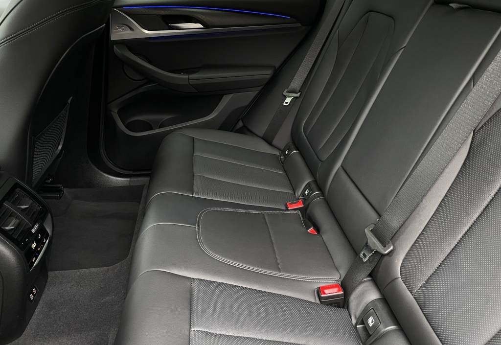 BMW X3 xDrive20d mHEV ///M-PACKET HEAD-UP HARMAN/KARDON MATRIX LED VIRTUAL KAMERA