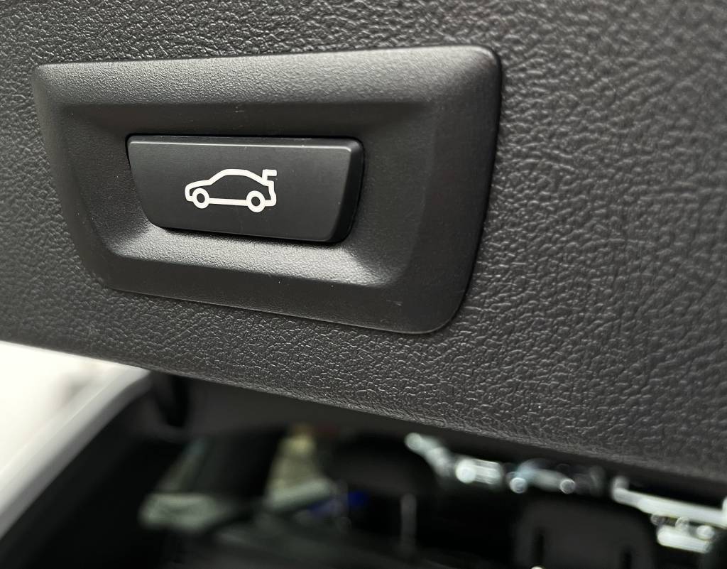 BMW X3 xDrive20d mHEV ///M-PACKET HEAD-UP HARMAN/KARDON MATRIX LED VIRTUAL KAMERA