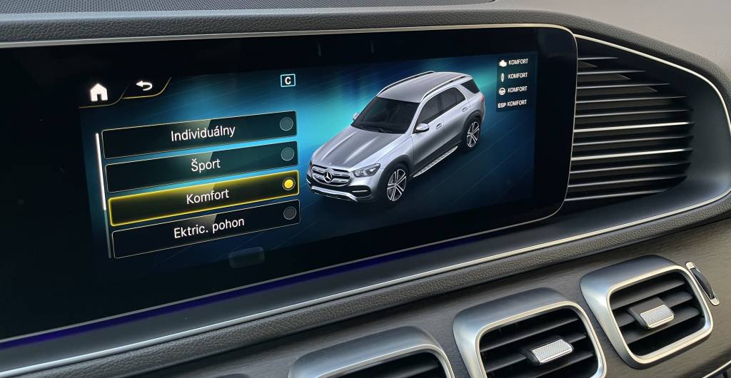 Mercedes-Benz GLE SUV 350De 4Matic AMG-LINE Plug-in Hybrid MULTIBEAM MATRIX 360°KAM.VZDUCH WEBASTO