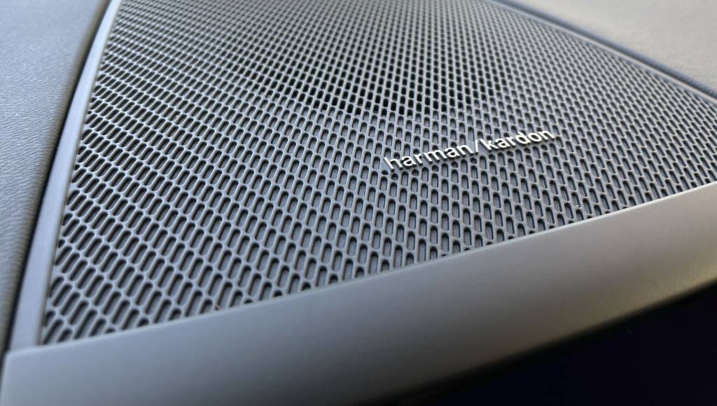 Volvo XC60 2.0 B4D mHEV AWD PLUS DARK PANORAMA HARMAN/KARDON MATRIX LED KAMERA VIRTUAL