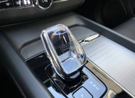 Volvo XC60 2.0 B4D mHEV AWD PLUS DARK PANORAMA HARMAN/KARDON MATRIX LED KAMERA VIRTUAL