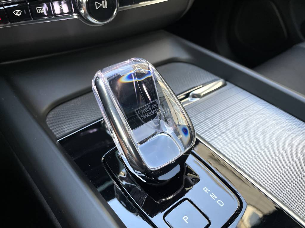 Volvo XC60 2.0 B4D mHEV AWD PLUS DARK PANORAMA HARMAN/KARDON MATRIX LED KAMERA VIRTUAL