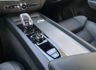 Volvo XC60 2.0 B4D mHEV AWD PLUS DARK PANORAMA HARMAN/KARDON MATRIX LED KAMERA VIRTUAL