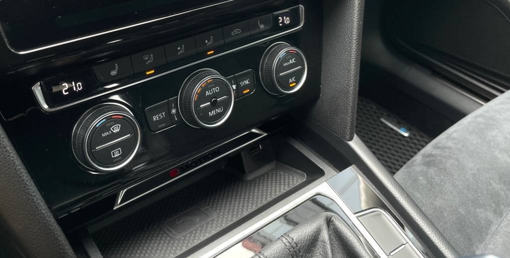 Volkswagen VW Passat Variant 2.0 TDI 4Motion 4X4 VIRTUAL ALCANTARA RADAR DSG