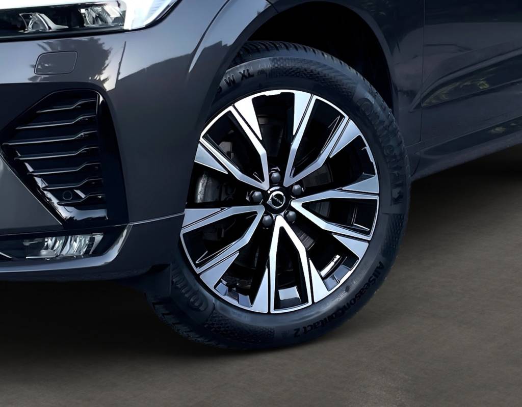 Volvo XC60 2.0 B4D mHEV AWD PLUS DARK PANORAMA HARMAN/KARDON MATRIX LED KAMERA VIRTUAL