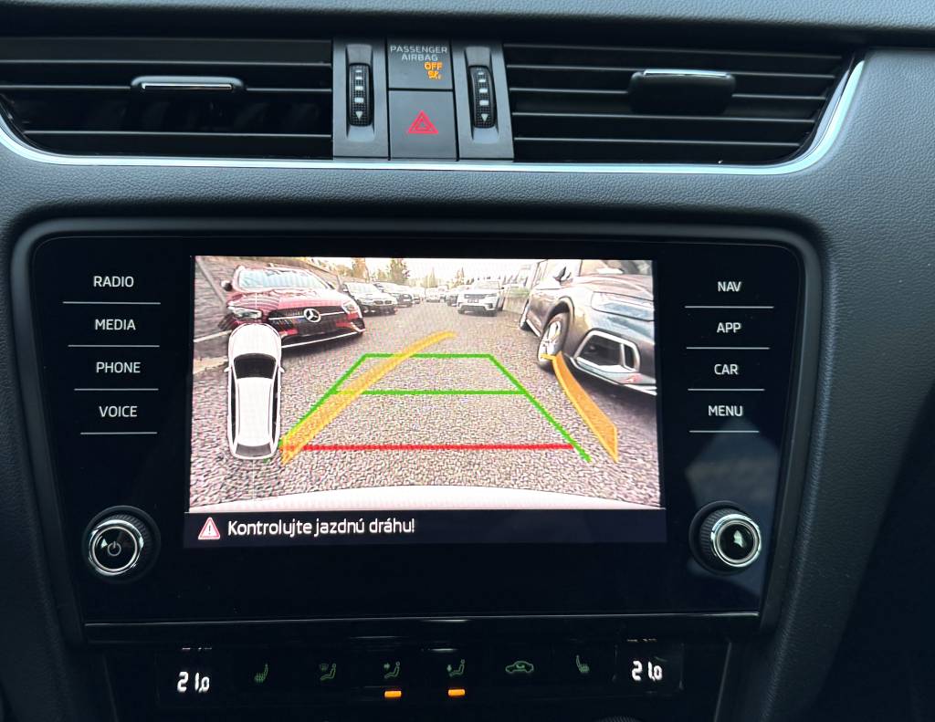 Škoda Octavia 3 Combi 2.0 TDI 4X4 CLEVER FULL LED KAMERA R18 DSG