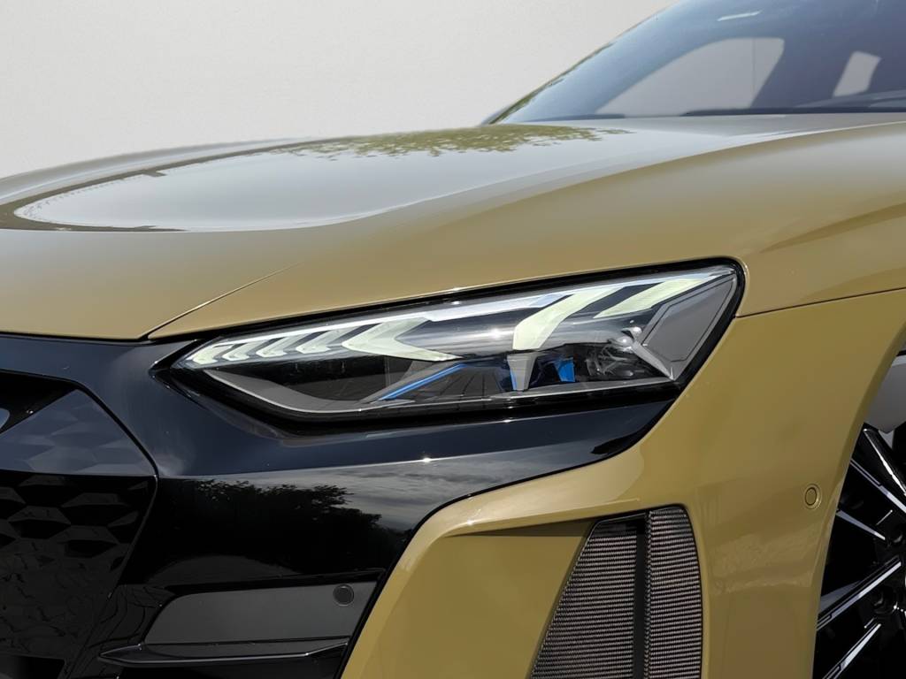 Audi RS e-tron GT Quattro 646PS CARBON MASÁŽ NIGHT VISION LASER HEAD-UP 360°3D KAMERA BANG&OLUFSEN