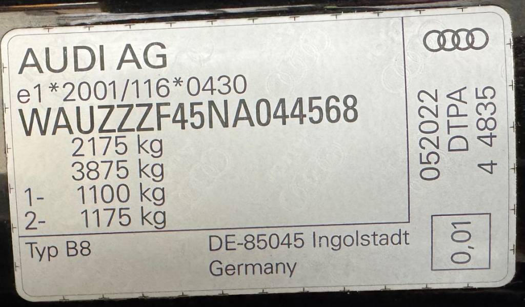 Audi A4 Avant 40TDI mHEV S-LINE MATRIX FULL LED VIRTUAL KAMERA RADAR BLACK OPTIC PLUS R19