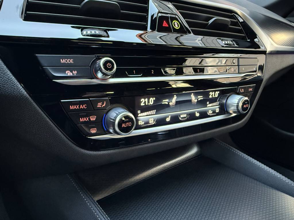 BMW Rad 5 Touring 520d mHEV xDrive ///M-PACKET MATRIX LED KAMERA VIRTUAL BLACK OPTIC PACKET