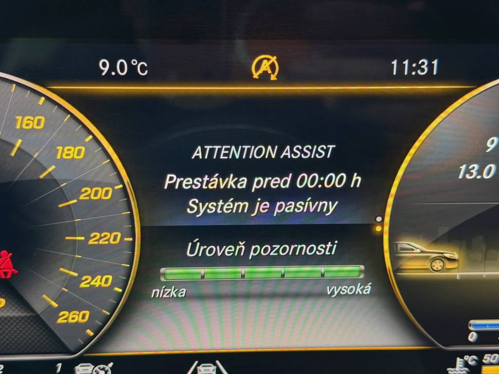 Mercedes-Benz CLS 300D 3xAMG-Line DESIGNO MASÁŽ WEBASTO MULTIBEAM LED BURMESTER KAMERA