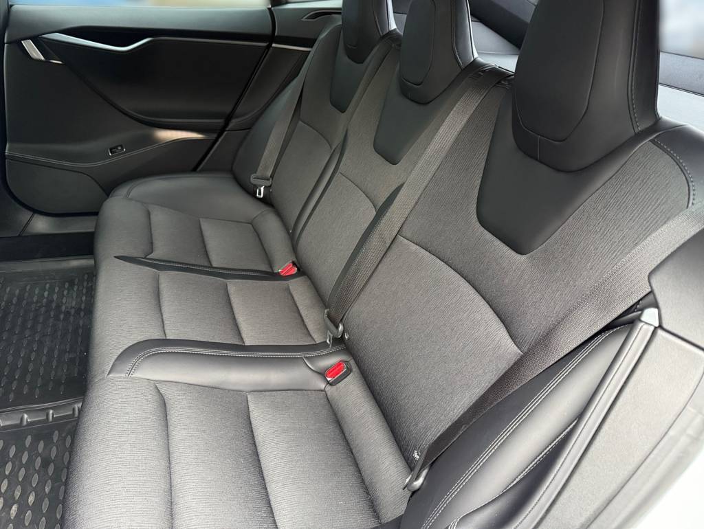 Tesla Model S 75D 4X4 DUAL MOTOR AUTOPILOT-2.5 PANORAMA PREMIUM KONEKTIVITA 386kW