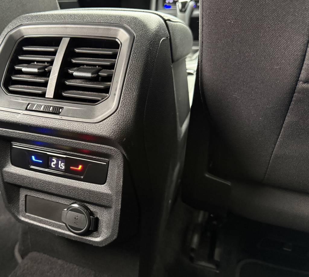 Volkswagen VW Tiguan Allspace 2.0 TDI 4Motion 200PS ELEGANCE IQ.LIGHT MATRIX LED VIRTUAL R19 DSG, 4X4