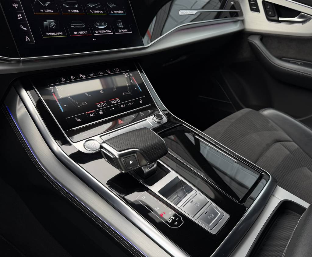 Audi Q7 50TDI mHEV Quattro 3xS-LINE MATRIX HD LED WEBASTO PANORAMA HEAD-UP BOSE KAMERA