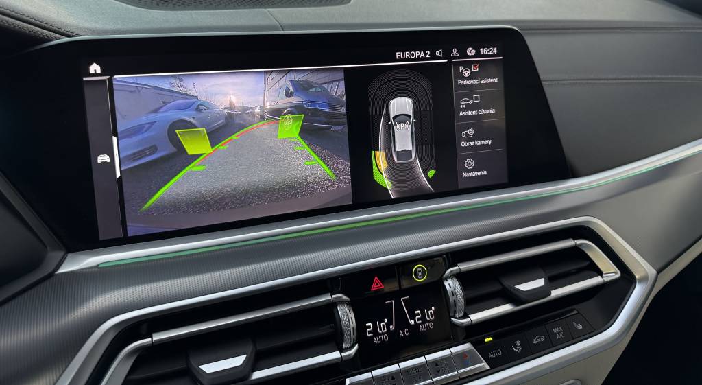 BMW X6 xDrive 30d mHEV ///M-PACKET KAMERA VIRTUAL SWAROVSKI R22 BLACK PACKET