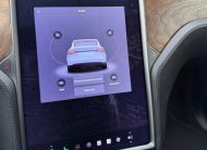 Tesla Model X LONG RANGE DUAL MOTOR 6-MIEST PREMIUM KONEKTIVITA R22 421kW