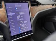 Tesla Model X LONG RANGE DUAL MOTOR 6-MIEST PREMIUM KONEKTIVITA R22 421kW