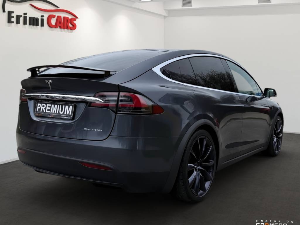Tesla Model X LONG RANGE DUAL MOTOR 6-MIEST PREMIUM KONEKTIVITA R22 421kW
