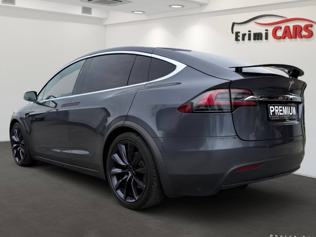 Tesla Model X LONG RANGE DUAL MOTOR 6-MIEST PREMIUM KONEKTIVITA R22 421kW